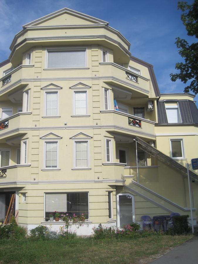 אוהריד Villa Renessans מראה חיצוני תמונה